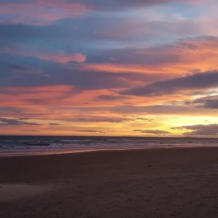 En Bord De Mer, Piscine, Parking Prive Et Wifi